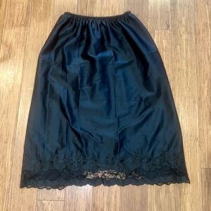 Vintage Jewel’s by set slip skirt black lace lingerie mid length underskirt 80s